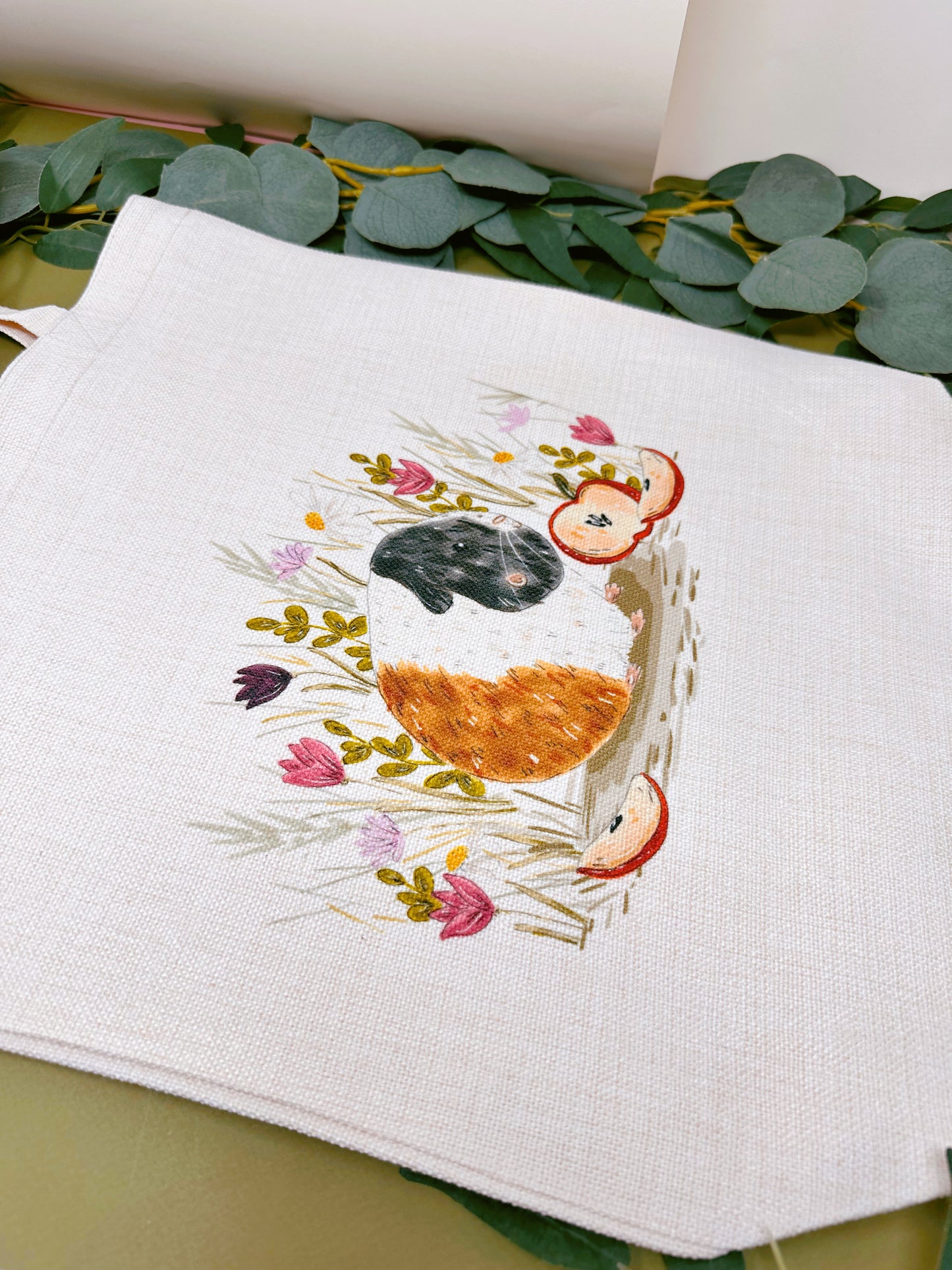 Apple Guinea Pig Linen Tote Bag