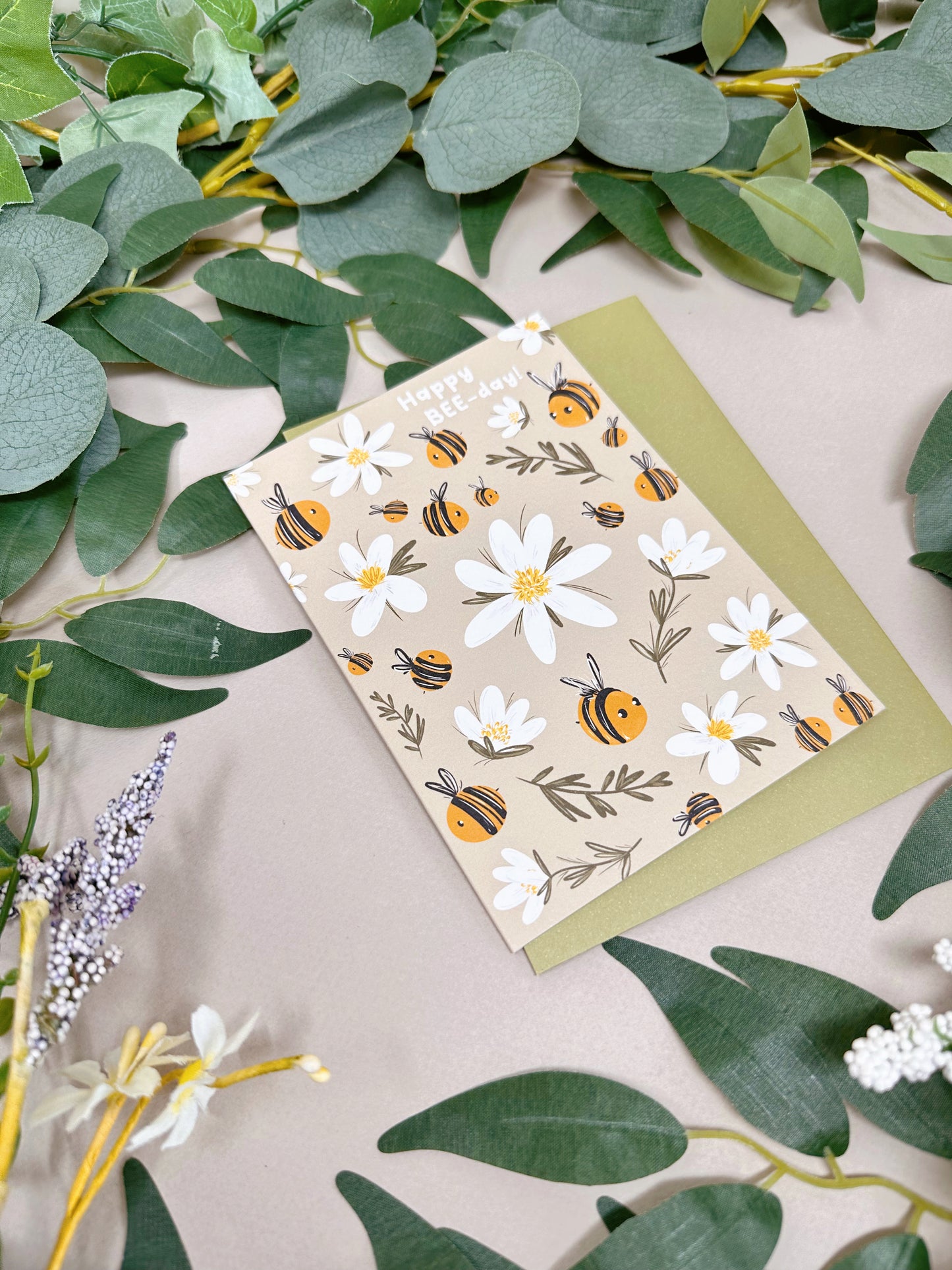 Daisy Bee Birthday Card