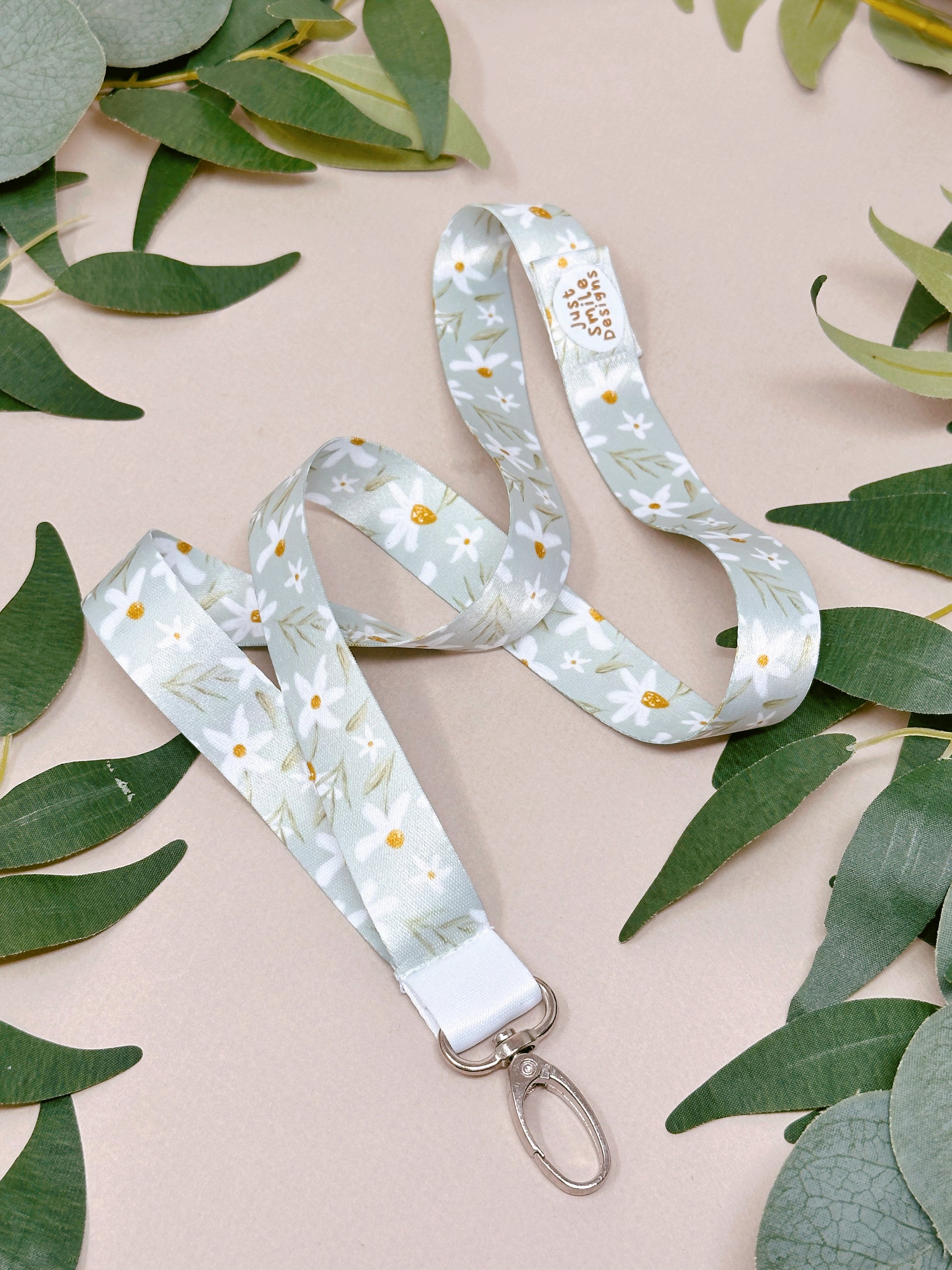 Daisy lanyard