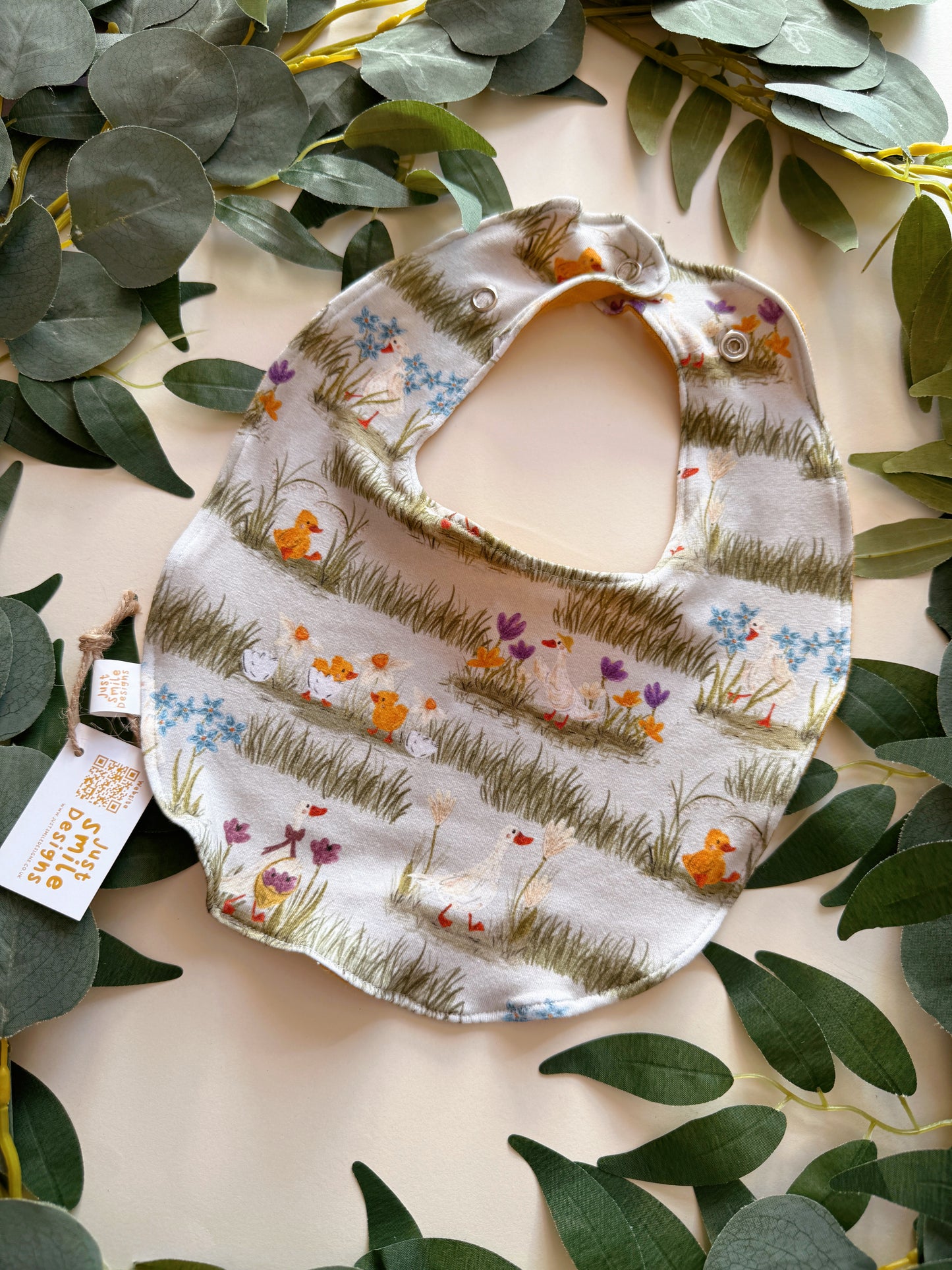 Spring Duck Bib - Rounded