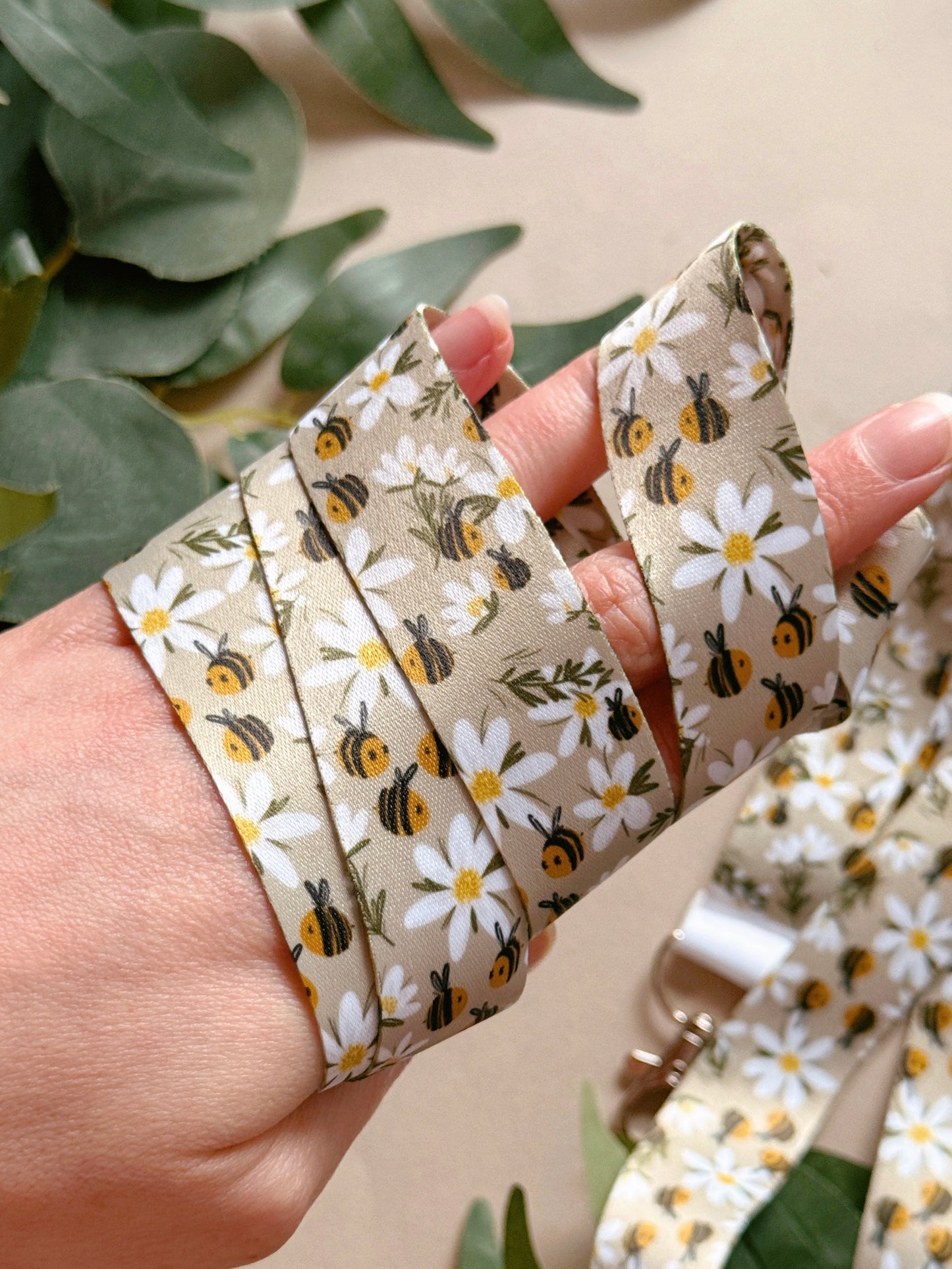 Daisy Bee Lanyard