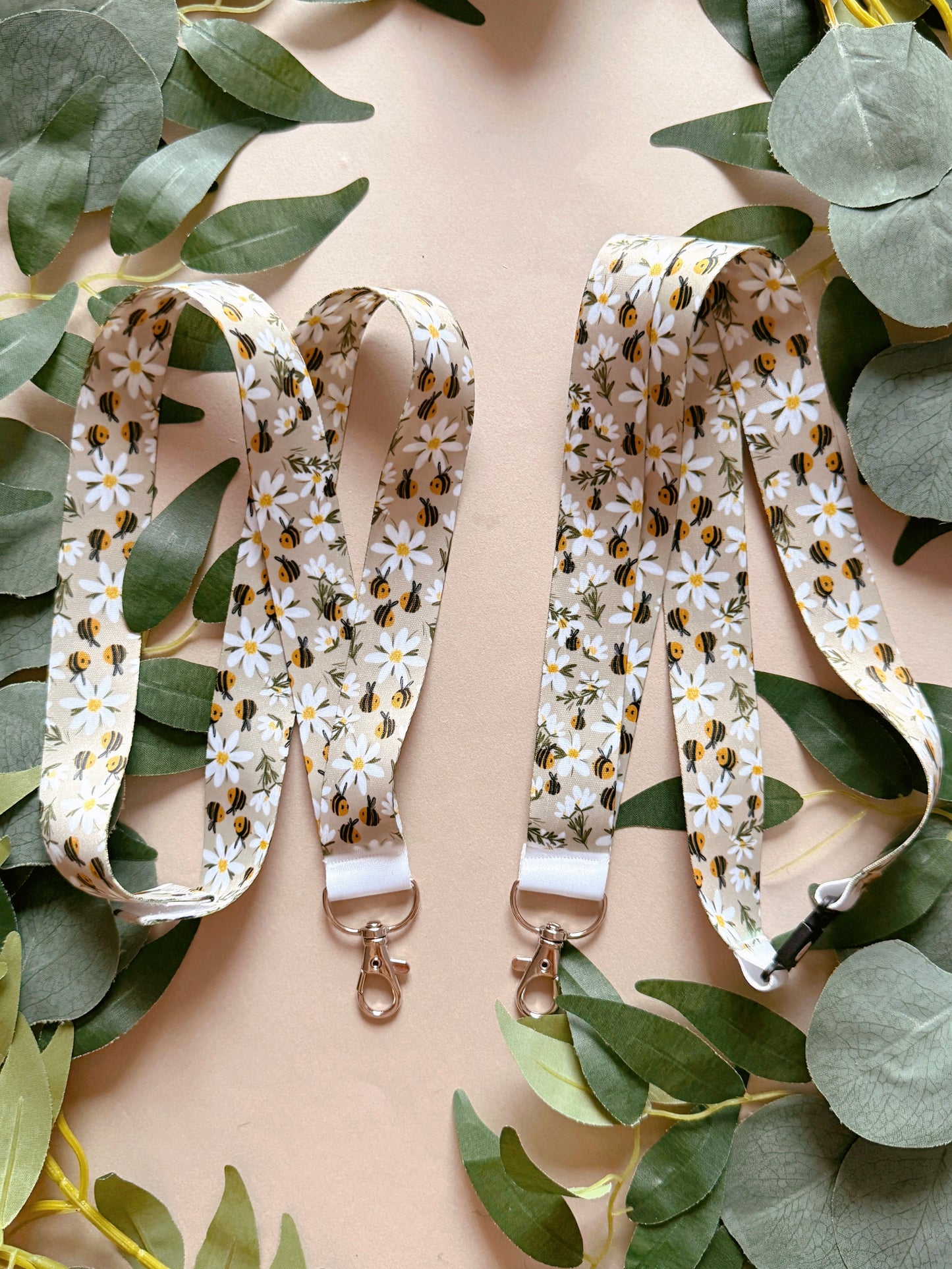 Daisy Bee Lanyard