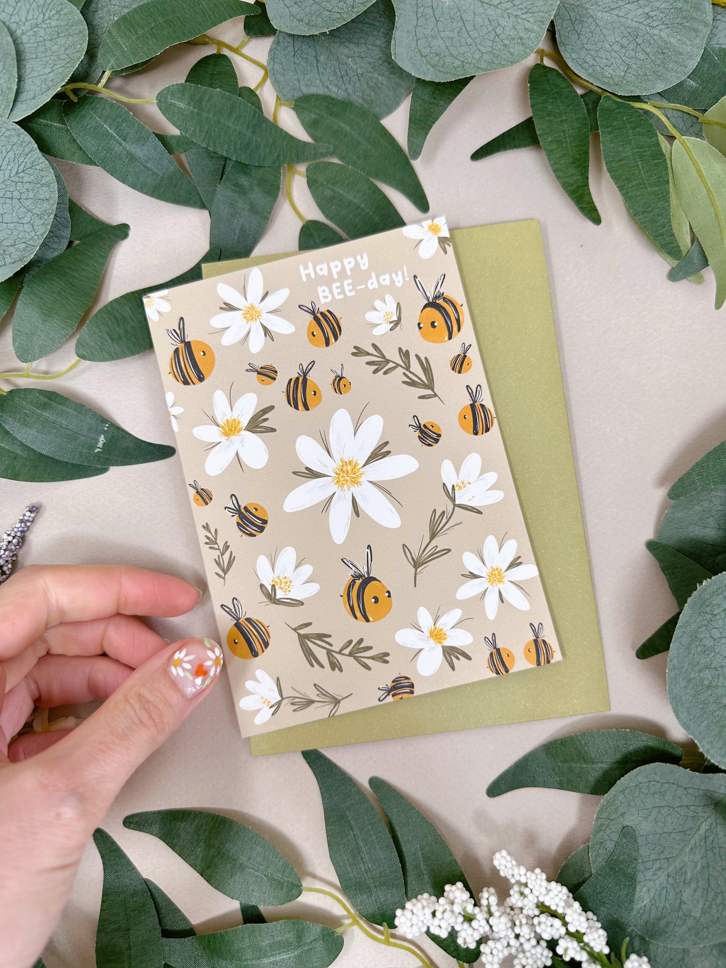Daisy Bee Birthday Card