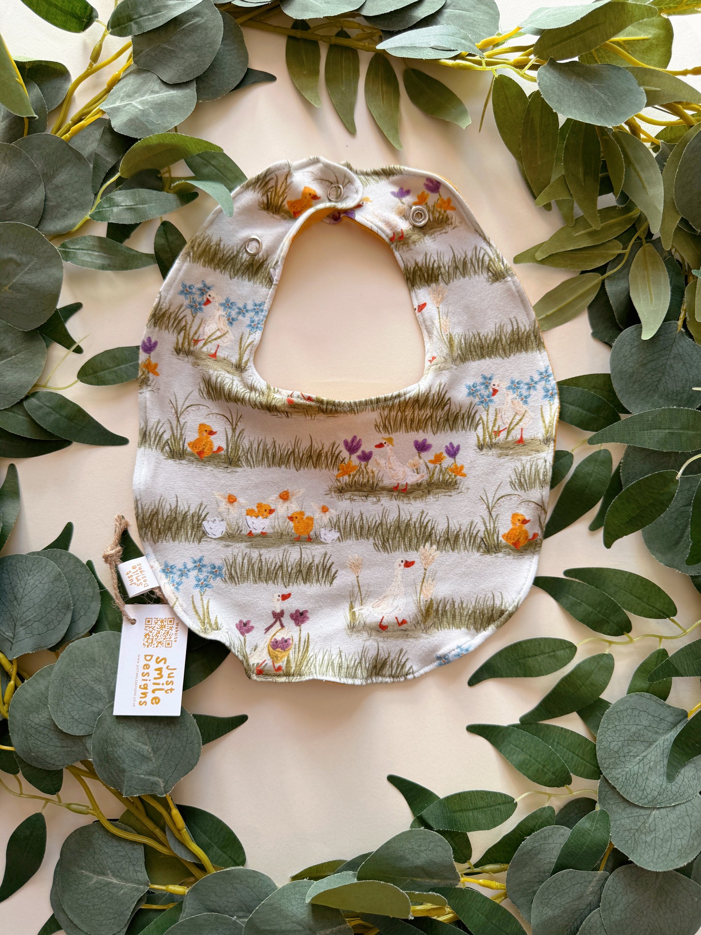 Spring Duck Bib - Rounded