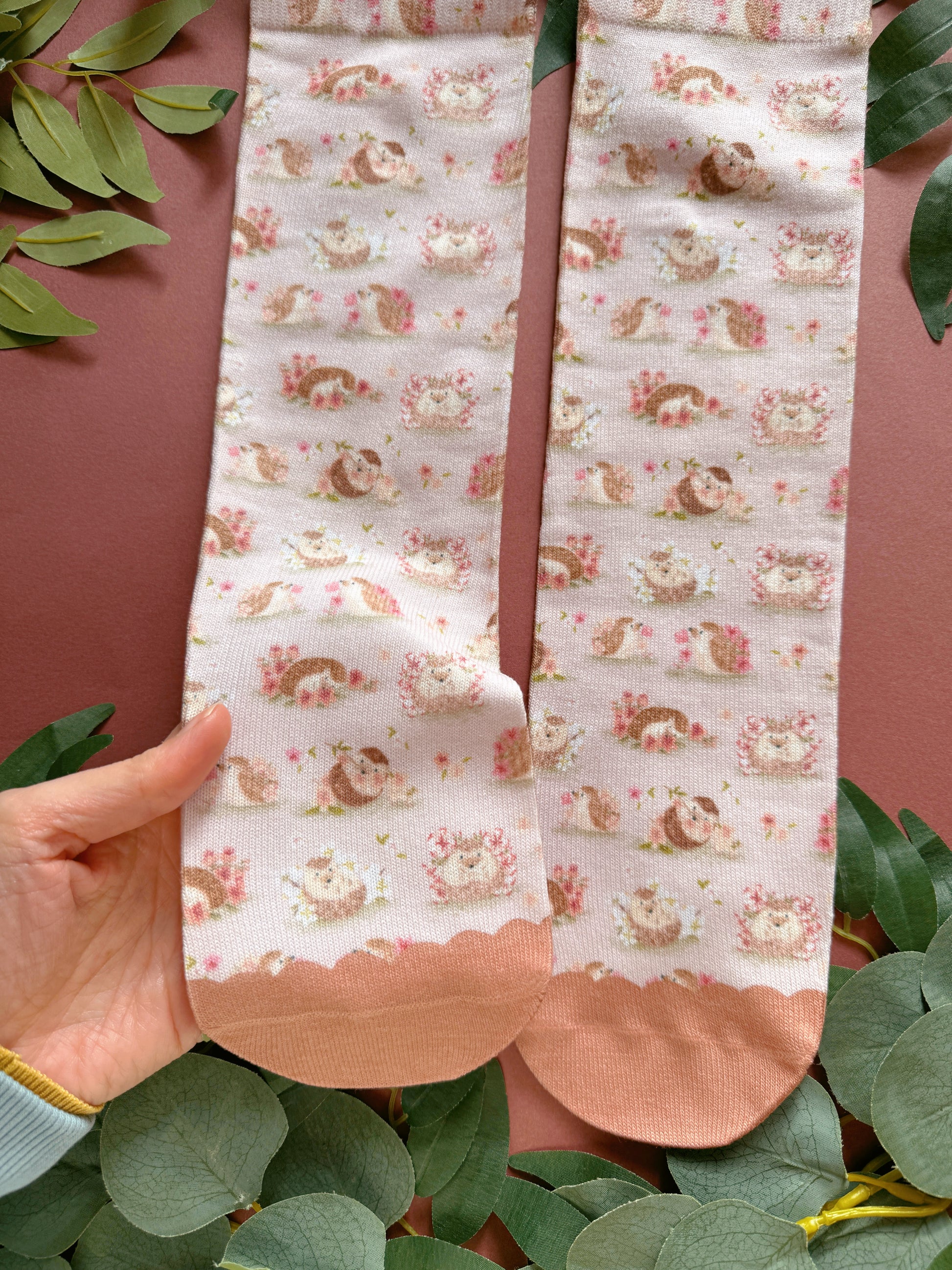 Sakura hedgehog socks