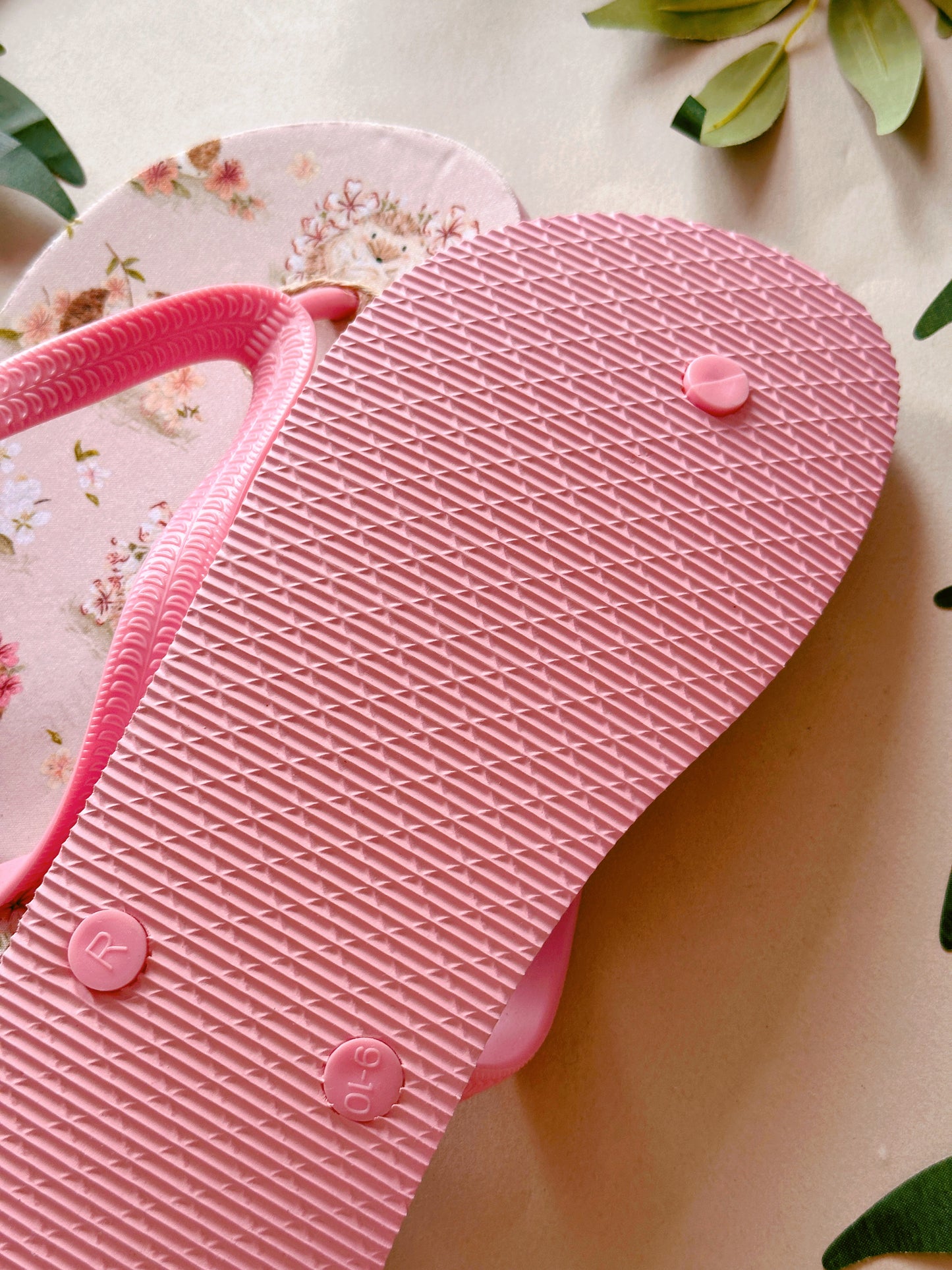 Sakura Hedgehog Flipflops - Adult