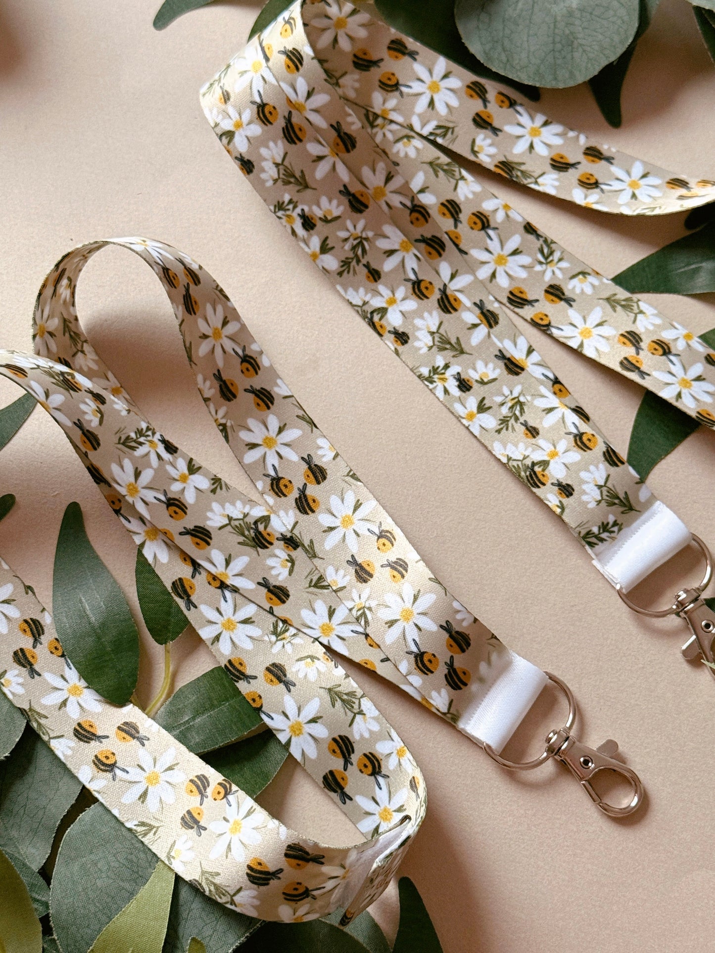 Daisy Bee Lanyard