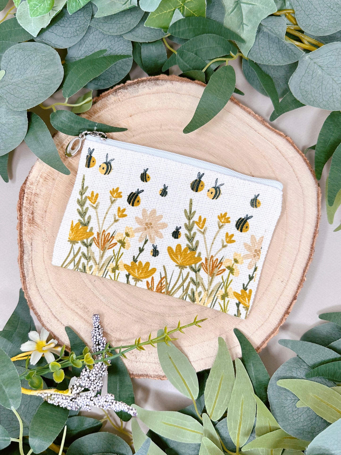 Autumn bee short zip case