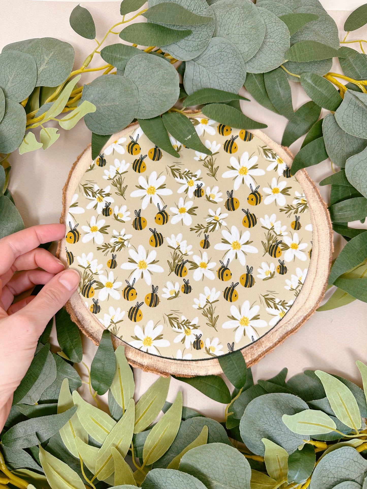 Daisy Bee Mousemat