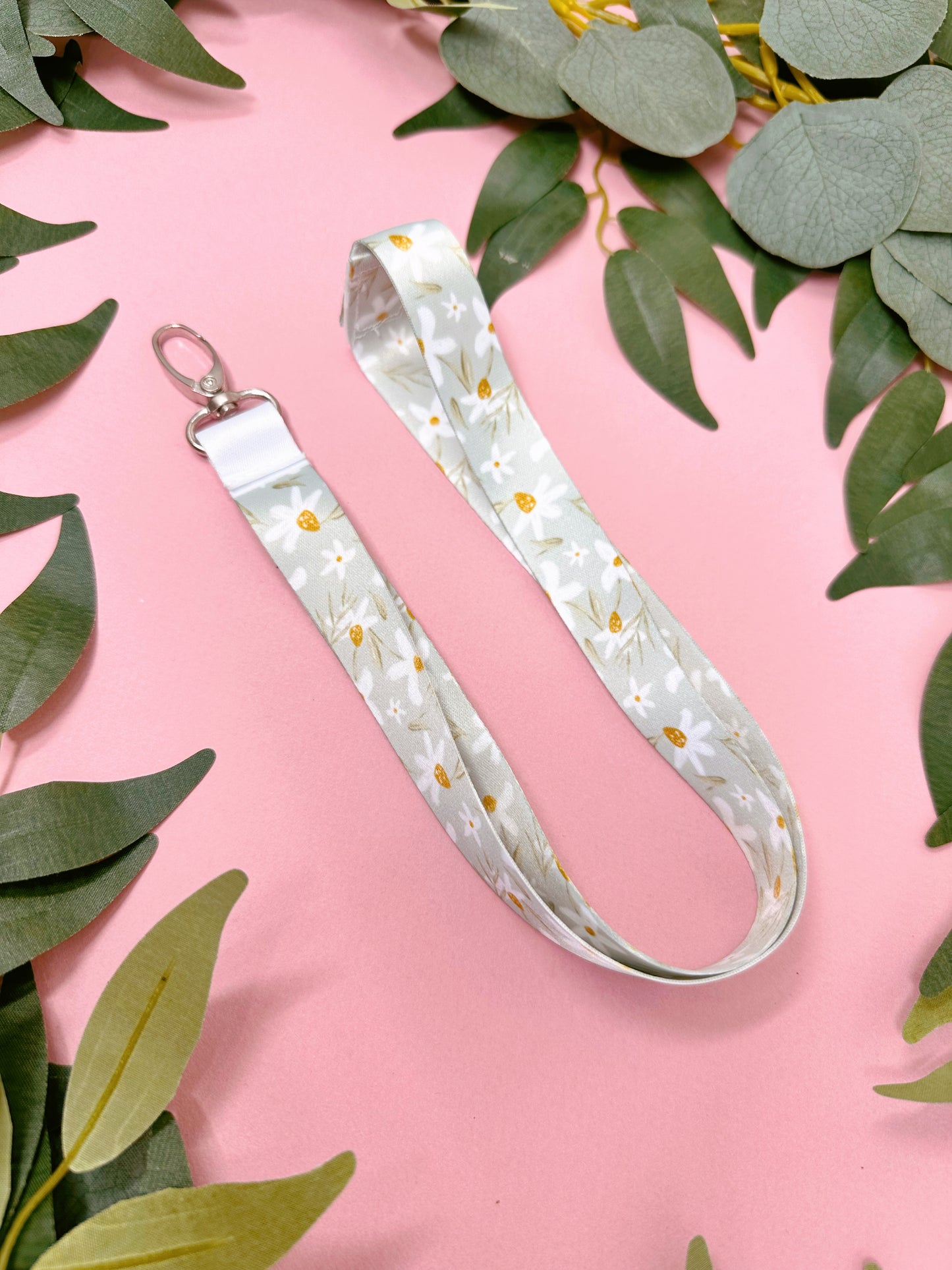 Mint Daisy Lanyard