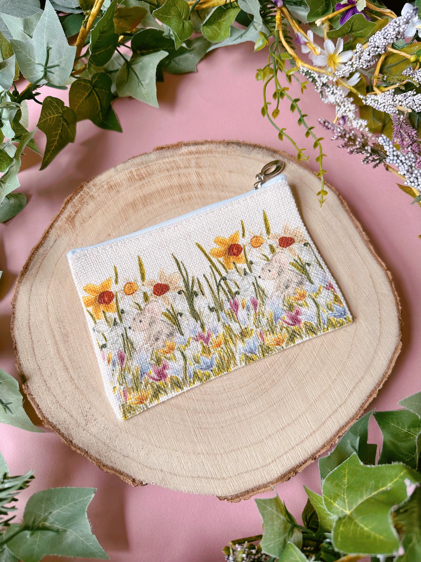 Short garden mouse zip case