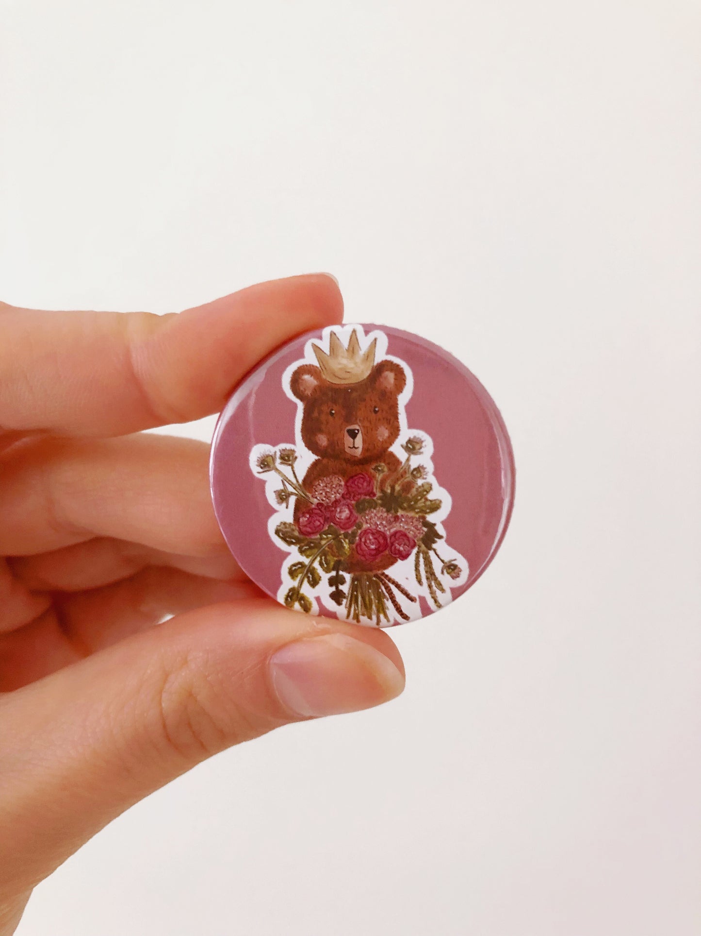 Bouquet Bear Badge