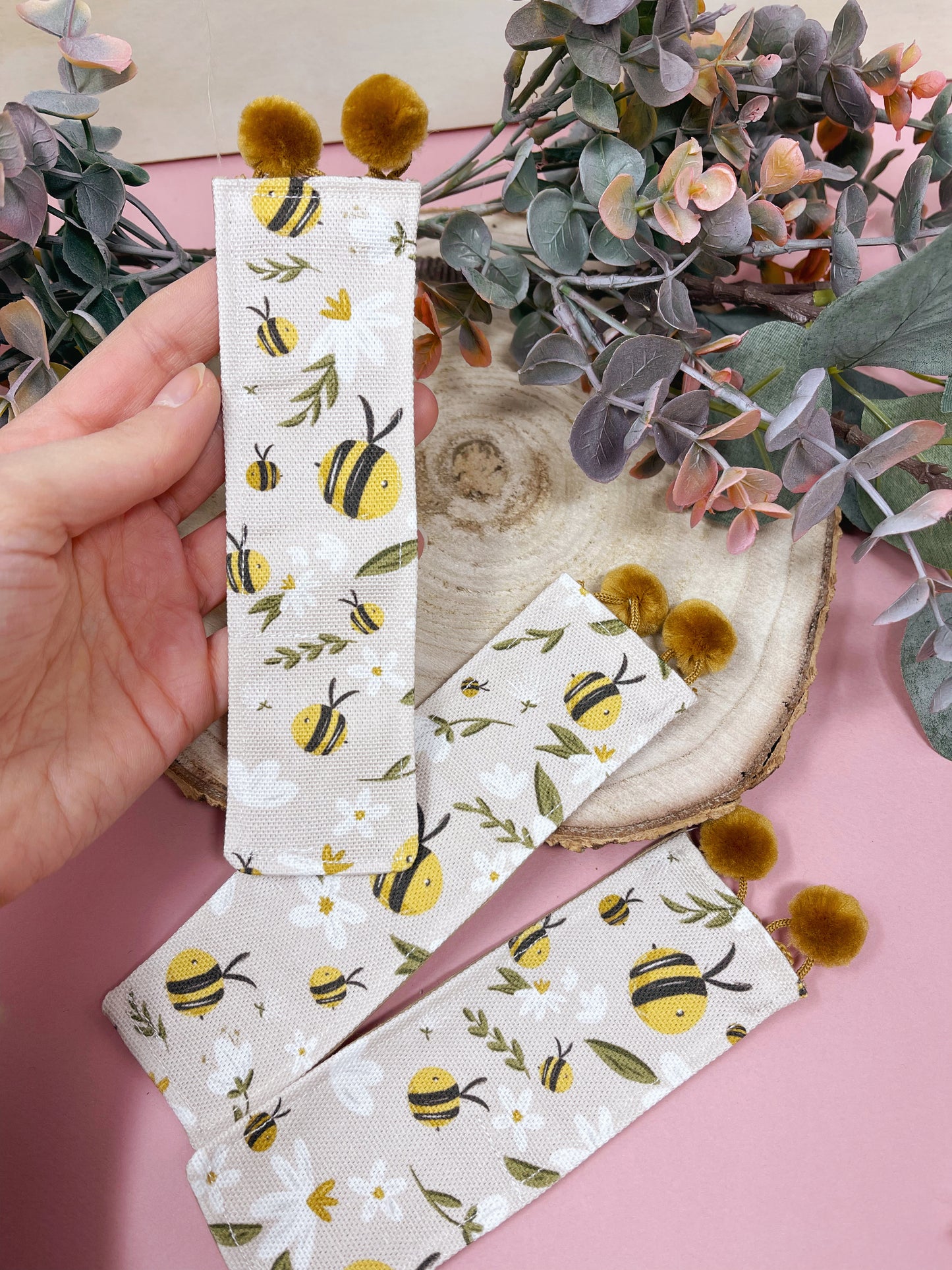 Bee Bookmark