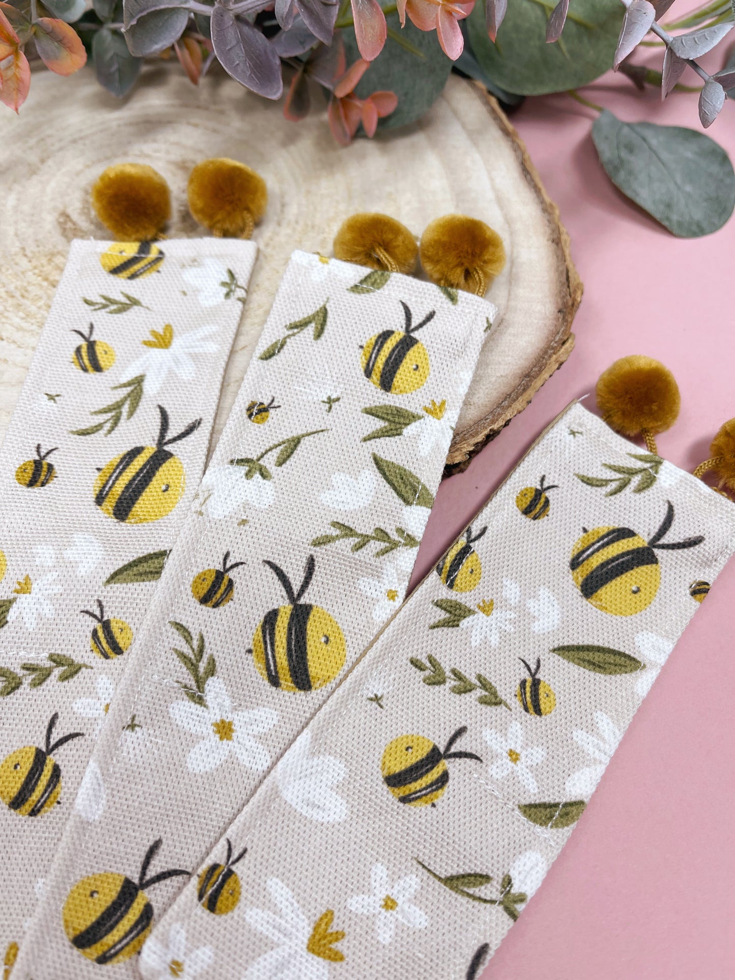 Bee Bookmark