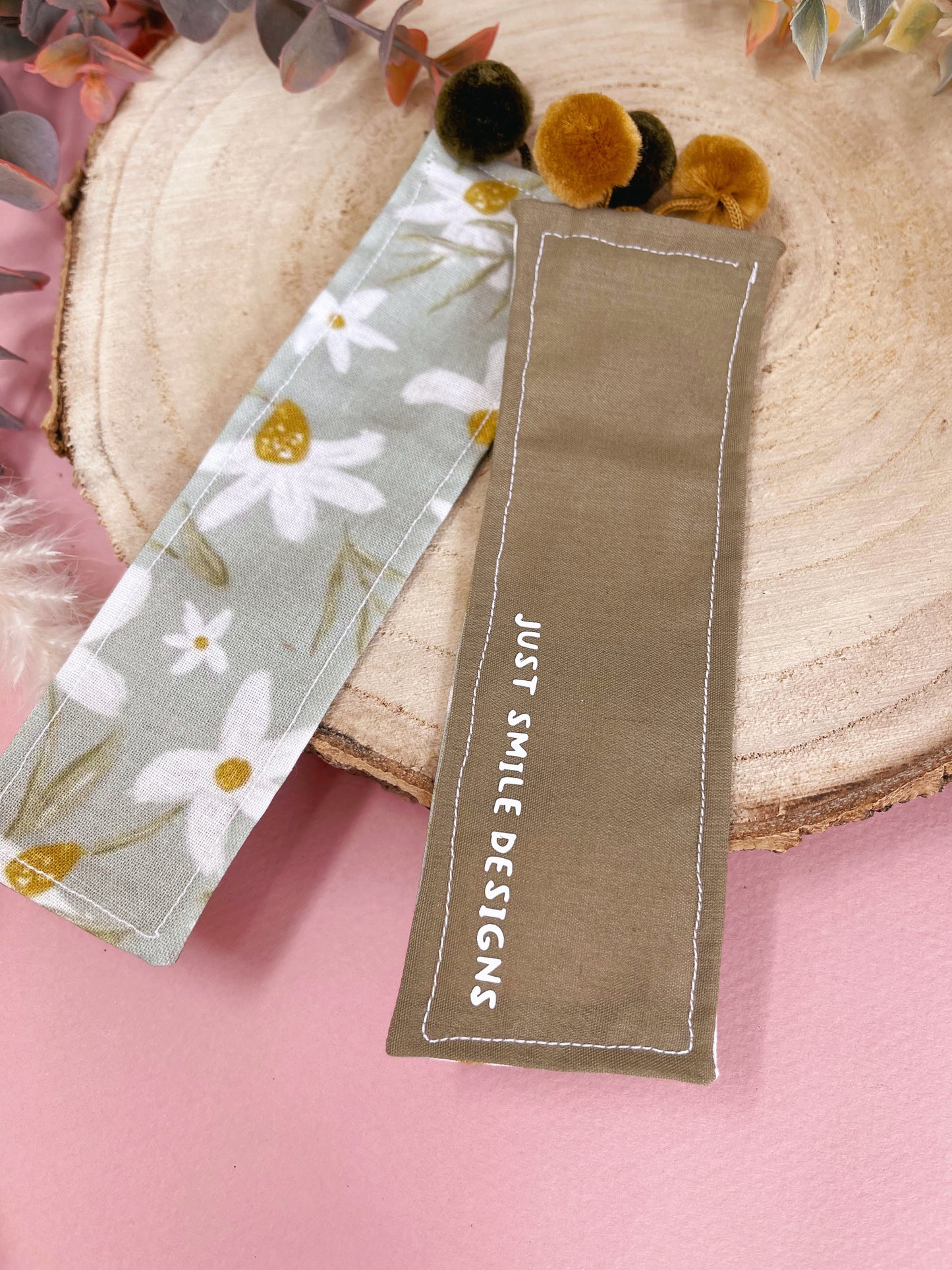 Daisy Bookmark