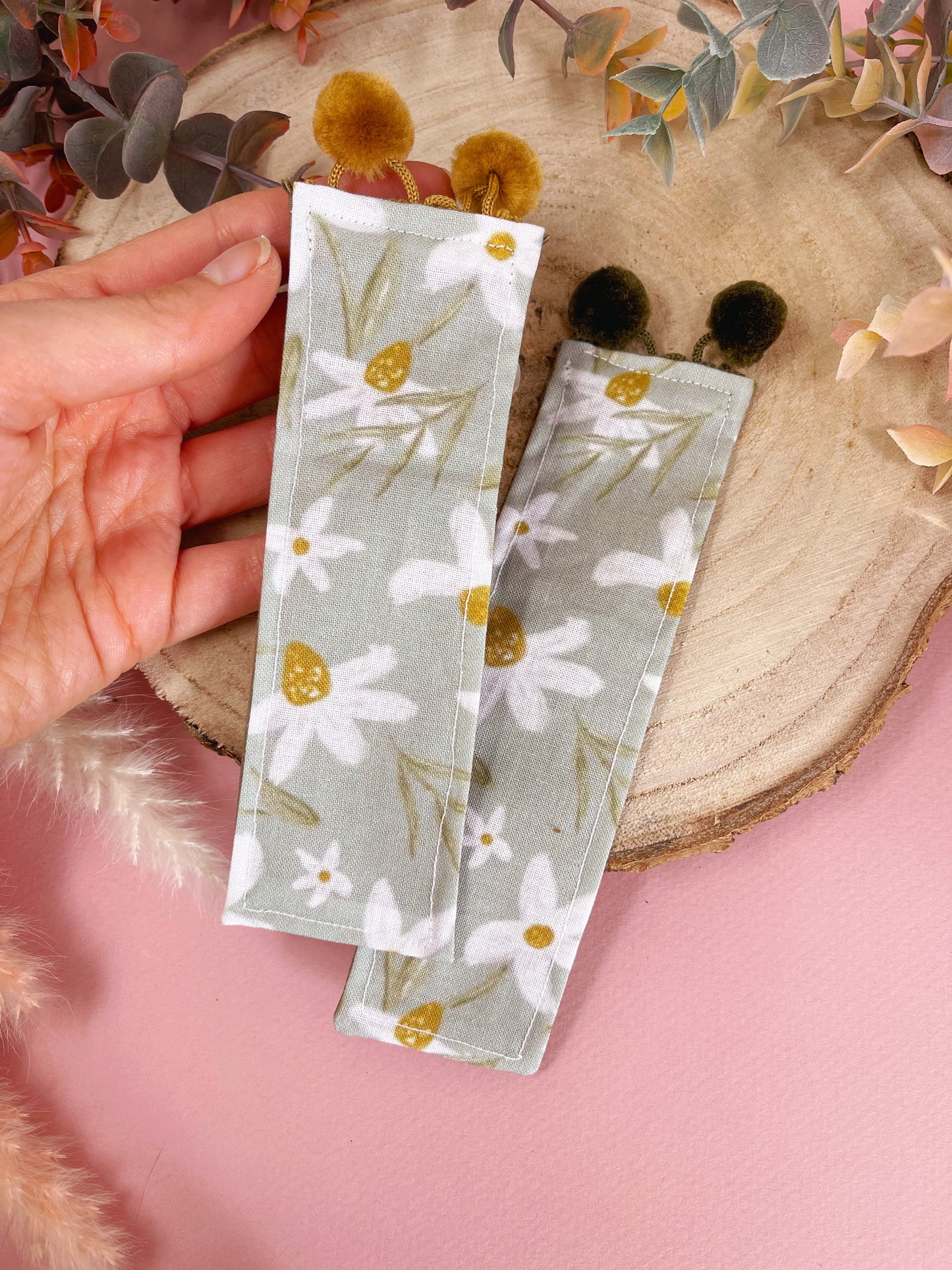 Daisy Bookmark