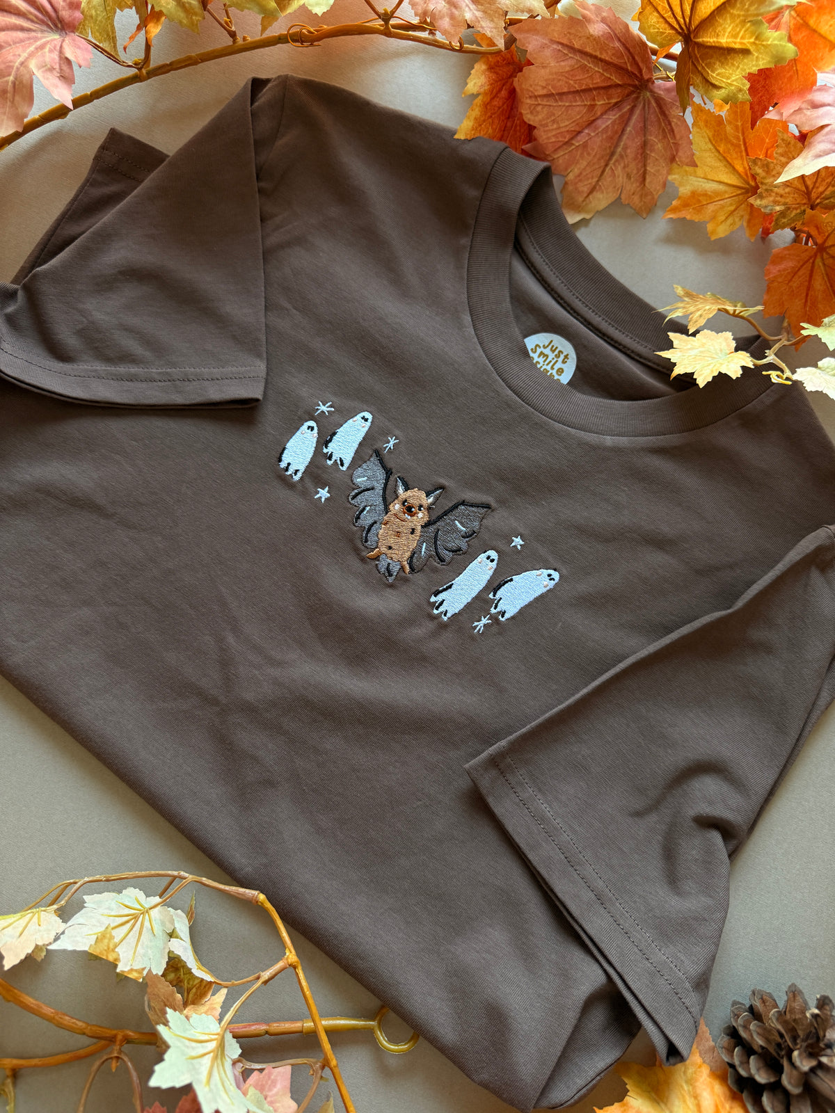 Bat Ghost T-Shirt - Organic Cotton (Chocolate)