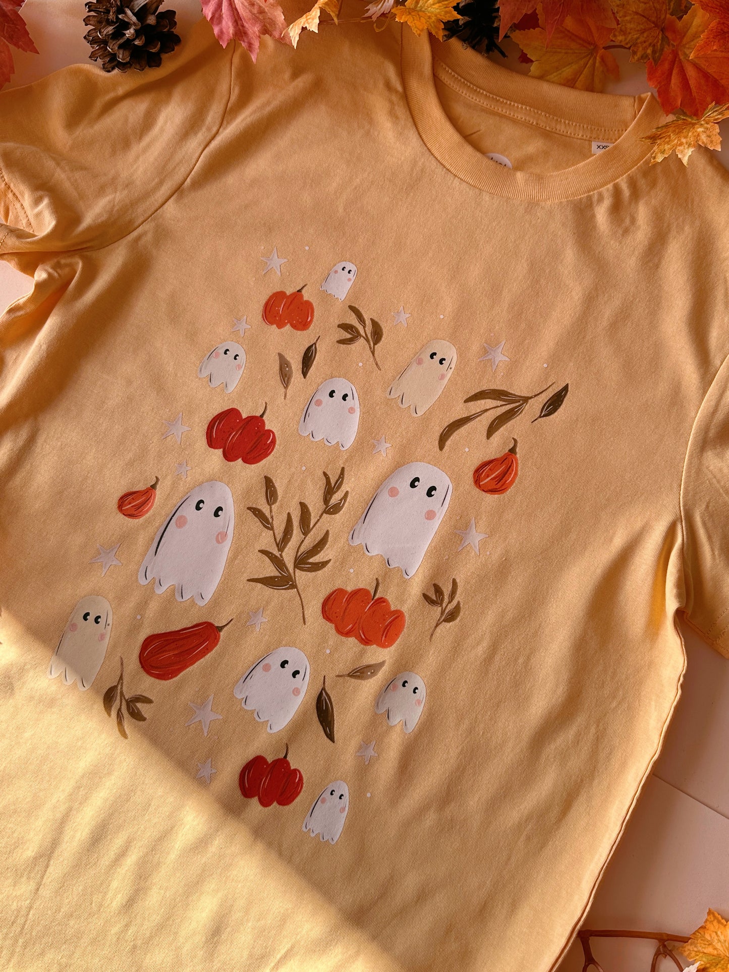 Pumpkin Ghost T-Shirt - Organic Cotton (Apricot)