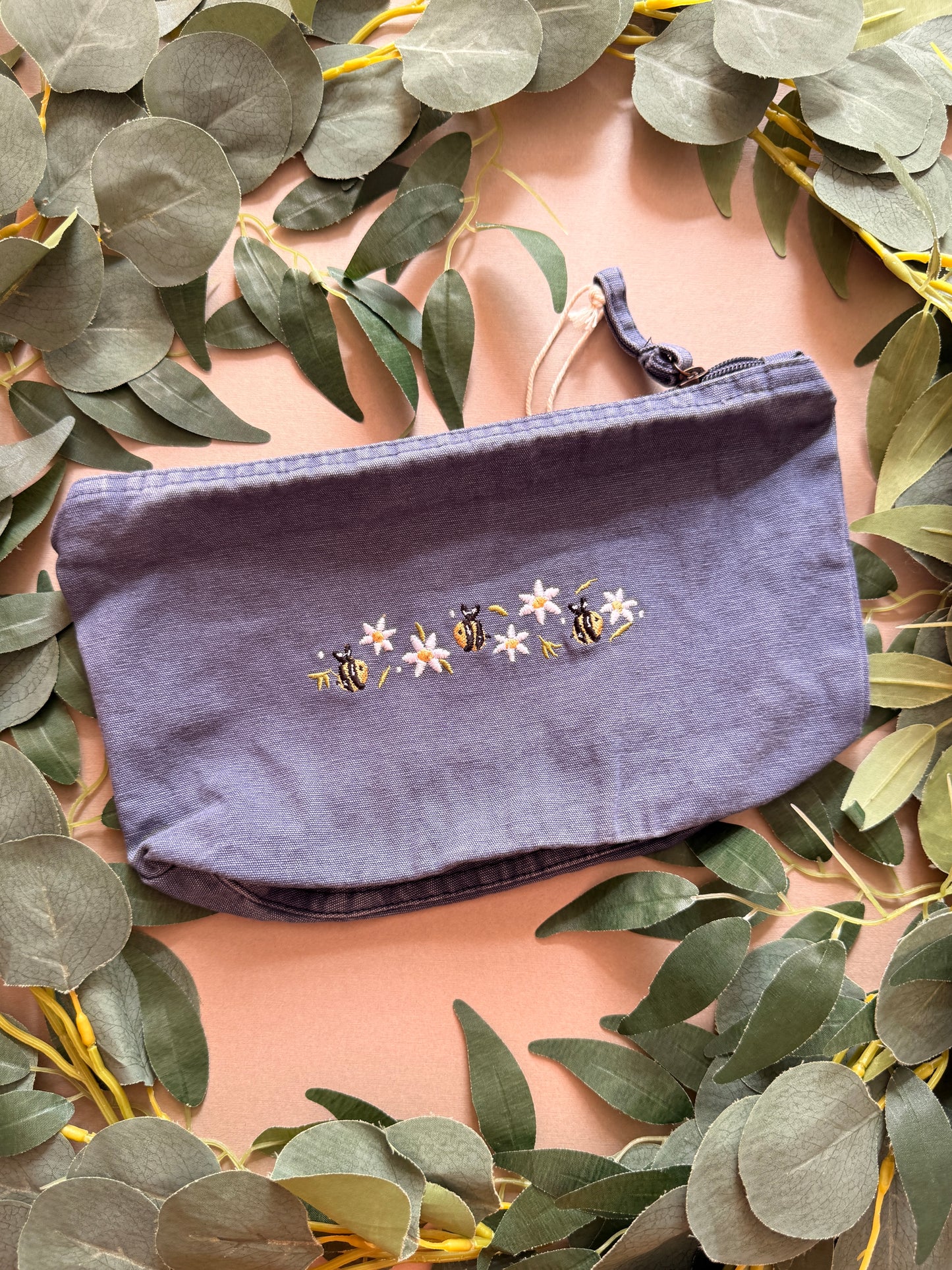 Daisy Bee Zip Case
