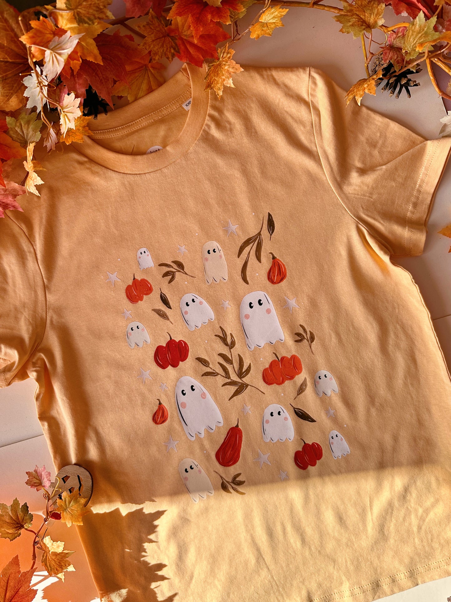 Pumpkin Ghost T-Shirt - Organic Cotton (Apricot)