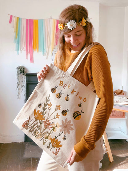 Autumnal Bee Giant Tote Bag