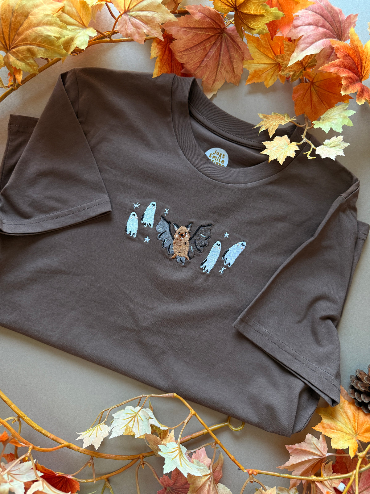Bat Ghost T-Shirt - Organic Cotton (Chocolate)