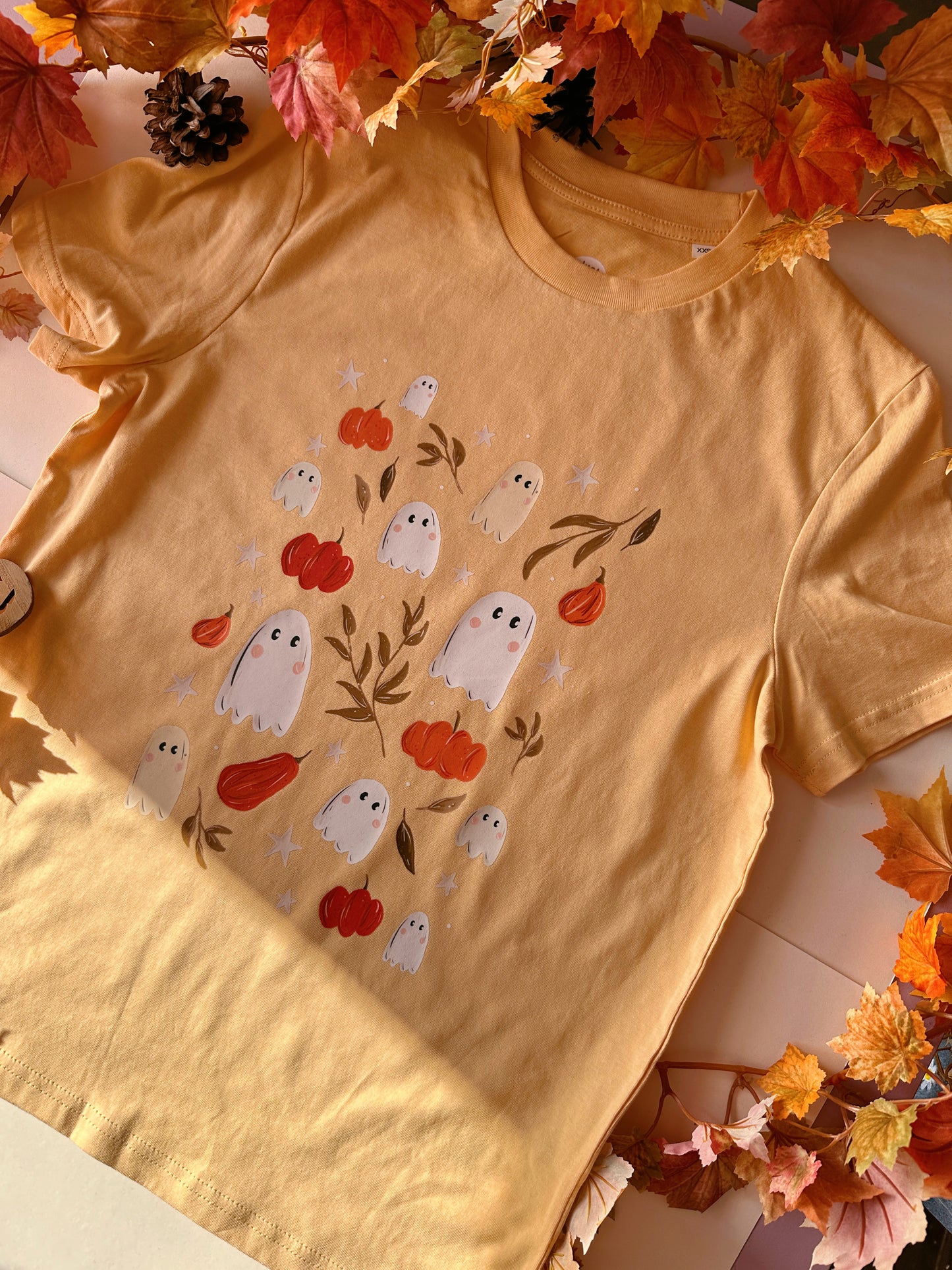 Pumpkin Ghost T-Shirt - Organic Cotton (Apricot)