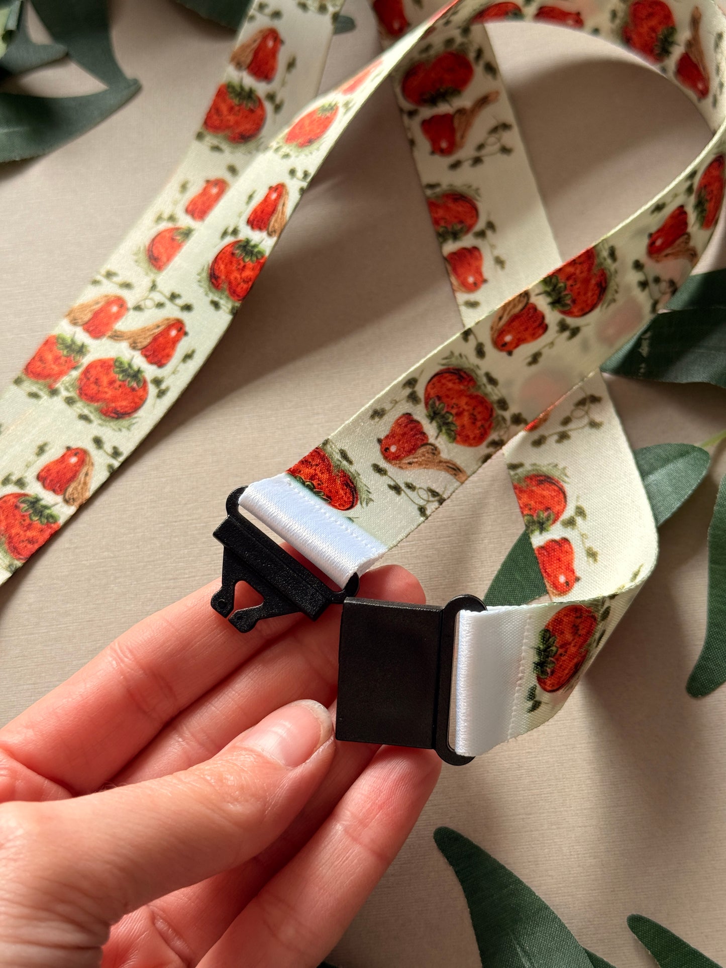 Tomato Robin Lanyard
