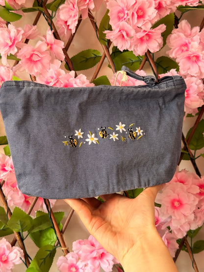 Daisy Bee Zip Case