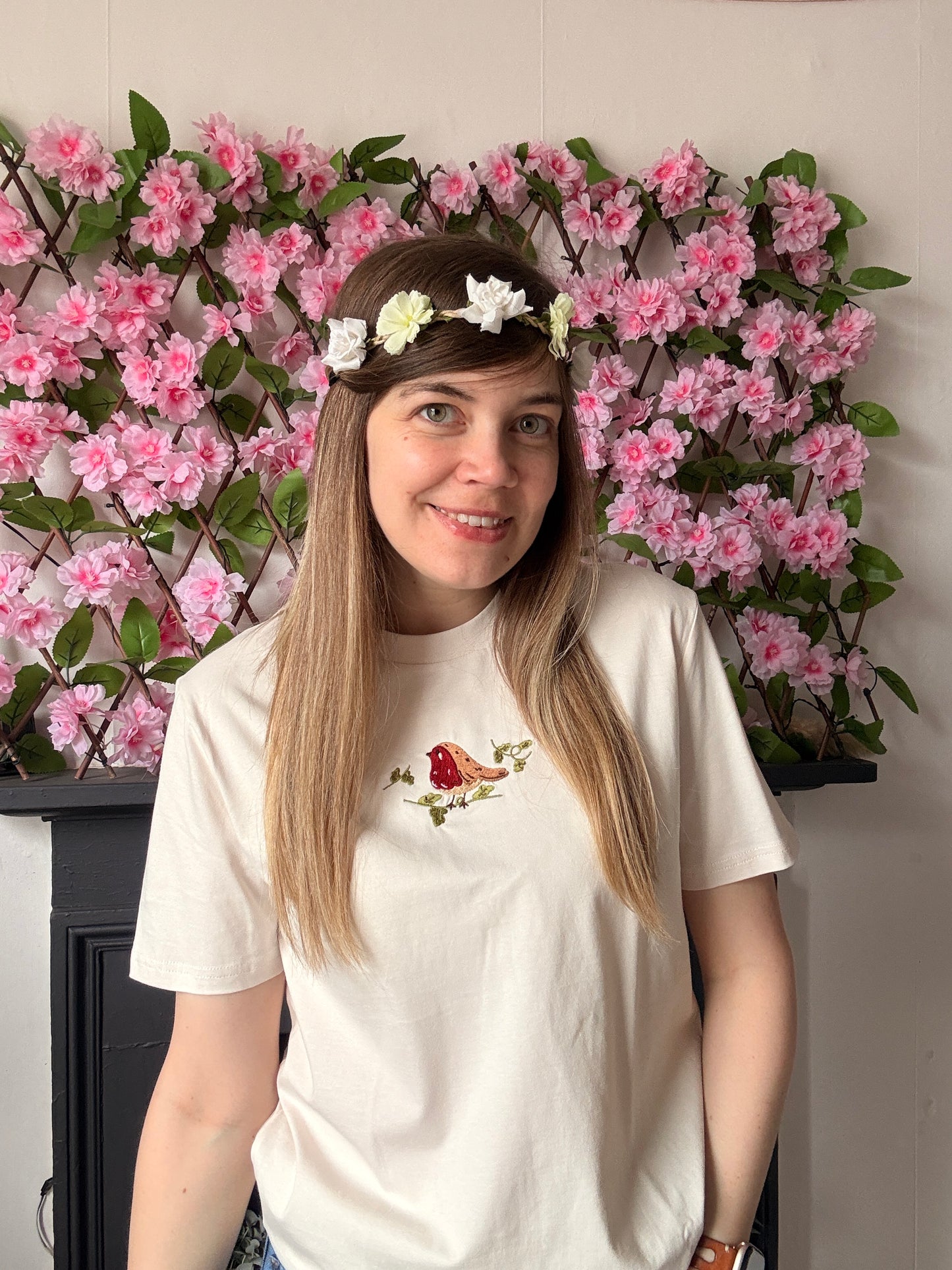 Robin Embroidered T-Shirt - Organic Cotton