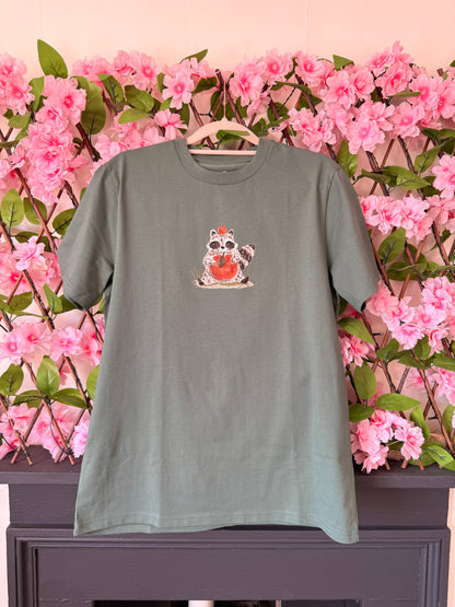 Apple Raccoon T-Shirt - Organic Cotton