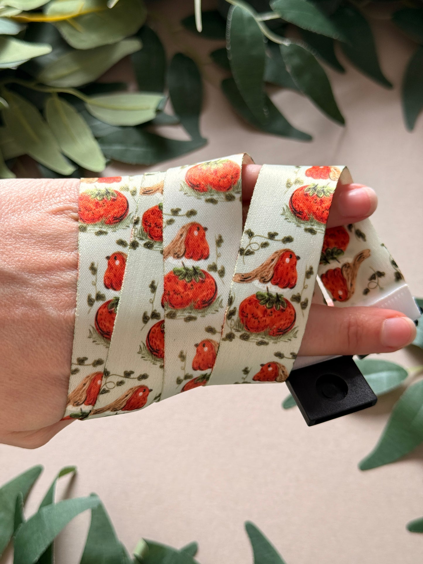 Tomato Robin Lanyard