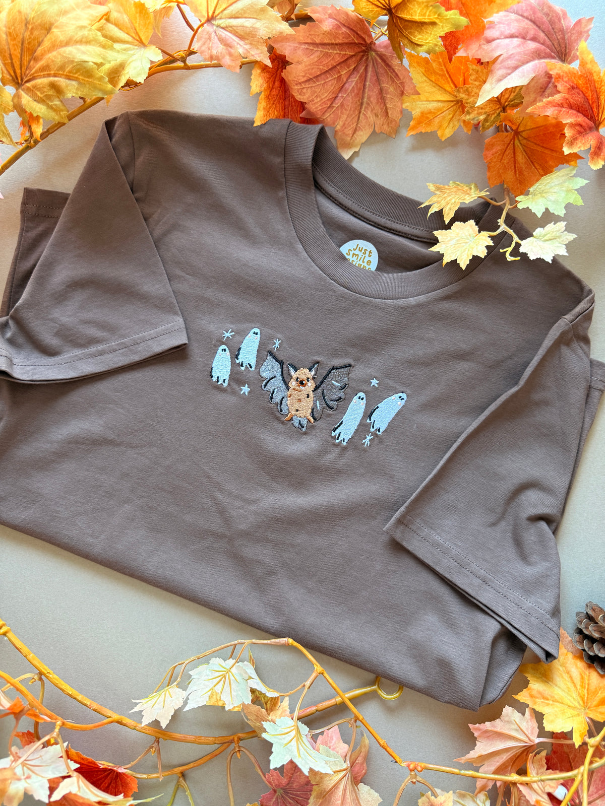 Bat Ghost T-Shirt - Organic Cotton (Chocolate)