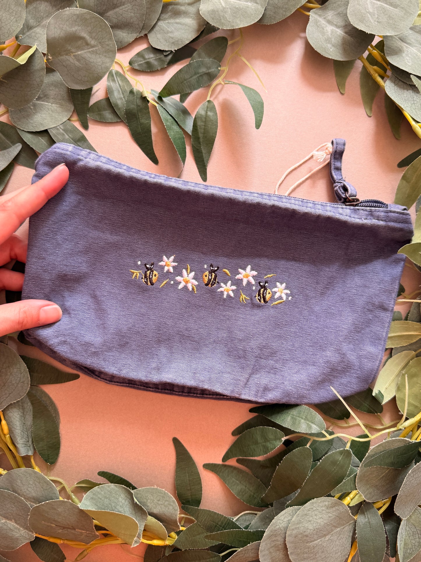 Daisy Bee Zip Case