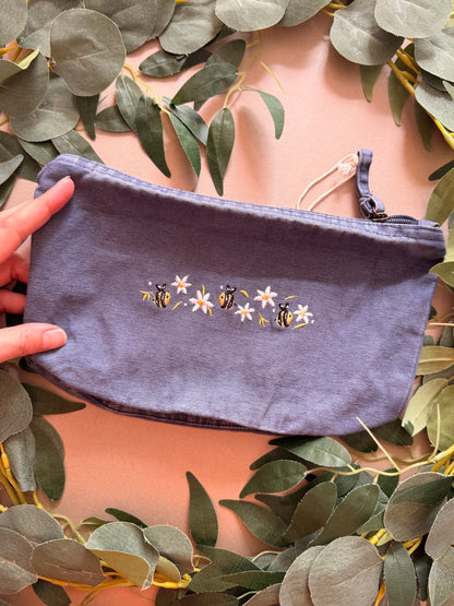 Daisy Bee Zip Case
