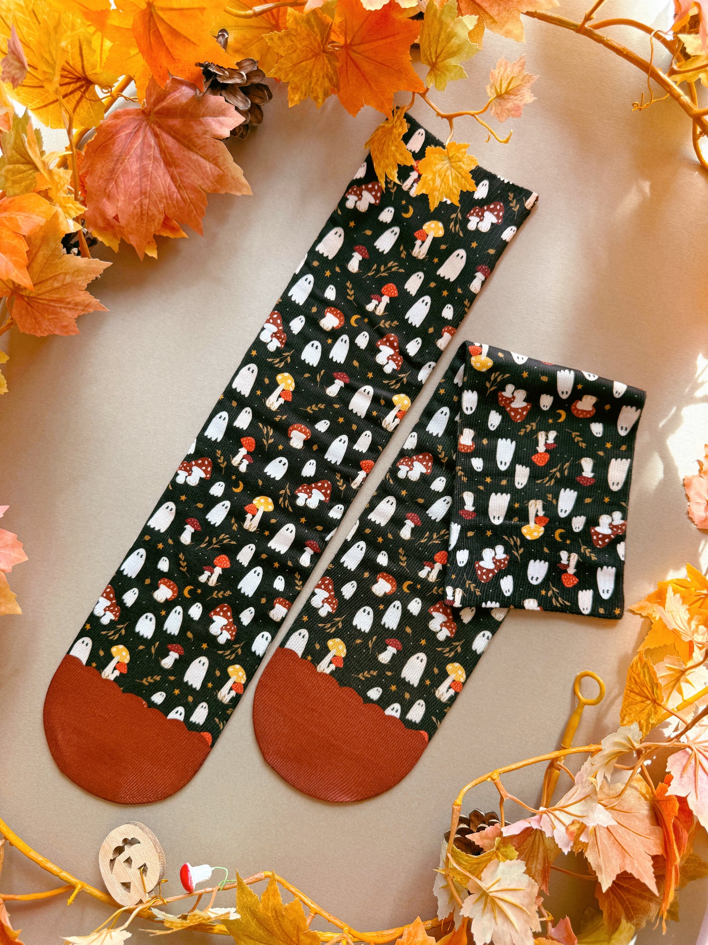 Mushroom Ghost Sock - Black