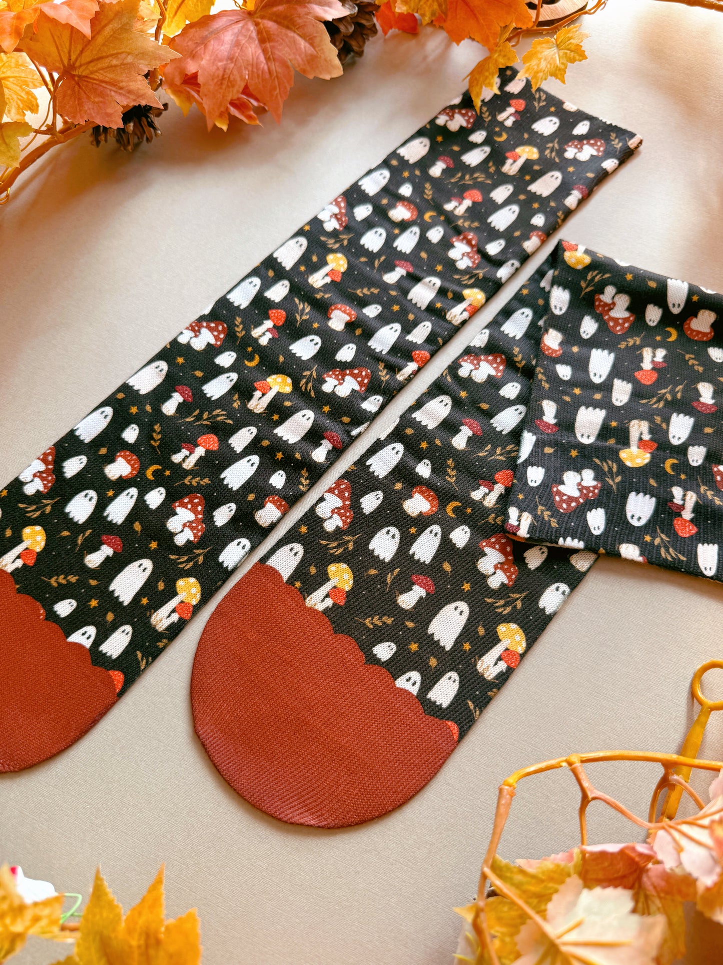 Mushroom Ghost Sock - Black