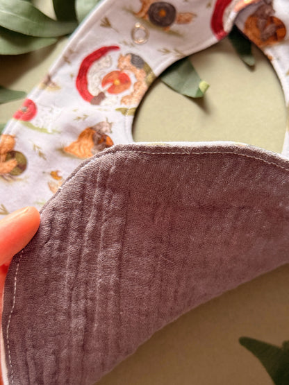 Wolf Bib - Rounded