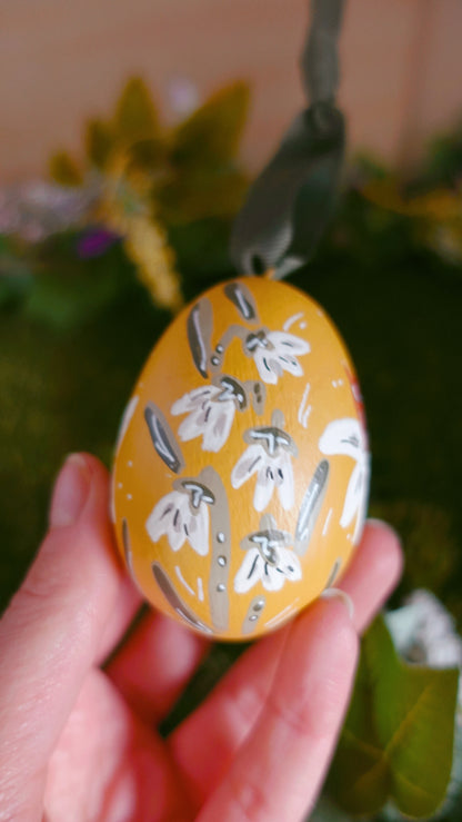 Daffodil & snowdrops Egg